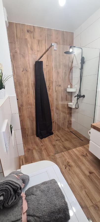 61 - Apartamenty Siedlce - Nowy Apartament W Centrum Przy Ul 3 Maja 51A Luaran gambar